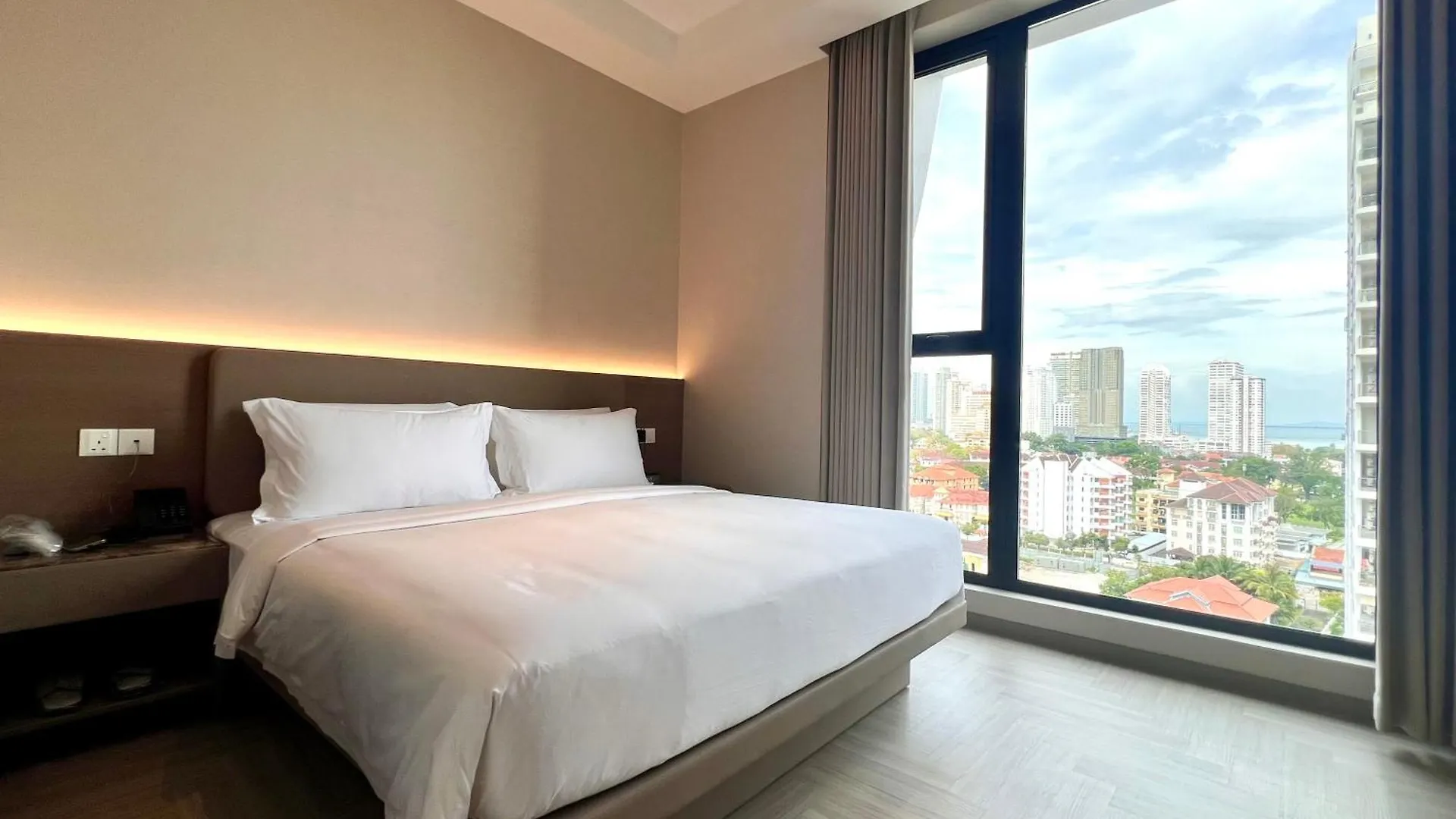 Landison Hotel Penang contacts